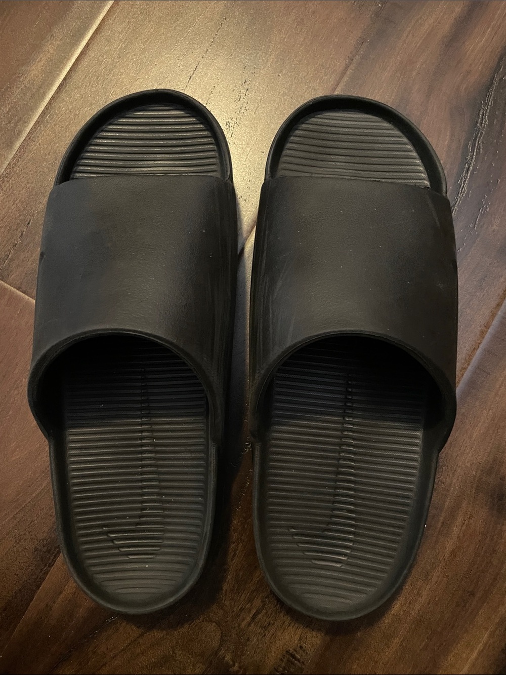 Nike Men's Black Slide Sandals - Minimalist Cushioned Slides